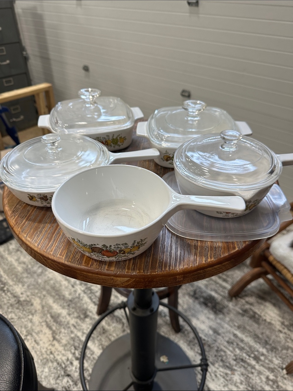 Corningware White Spice of Life Floral Covered Pyrex cooking wear with Lids